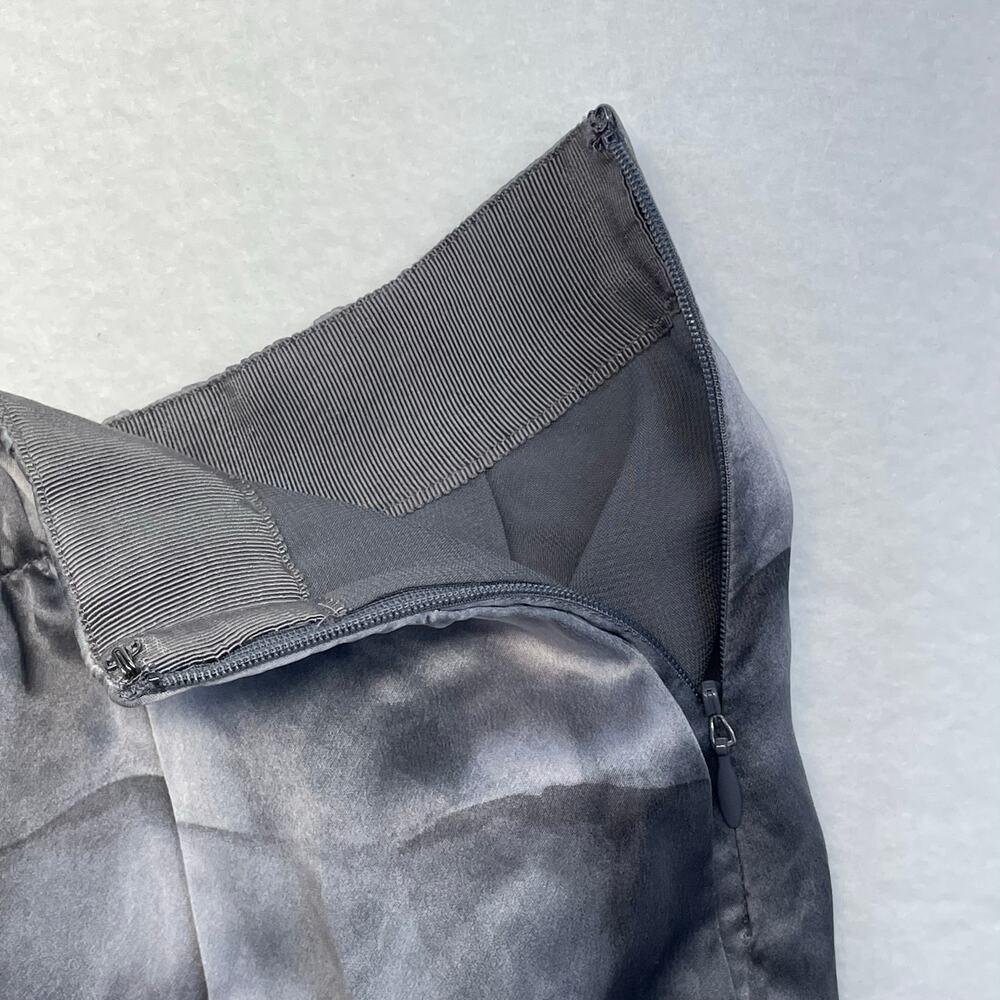Banana Republic 100% Silk Tiered Mini Skirt Gray Size 2 Minimalist Quiet Luxury - Picture 8 of 8